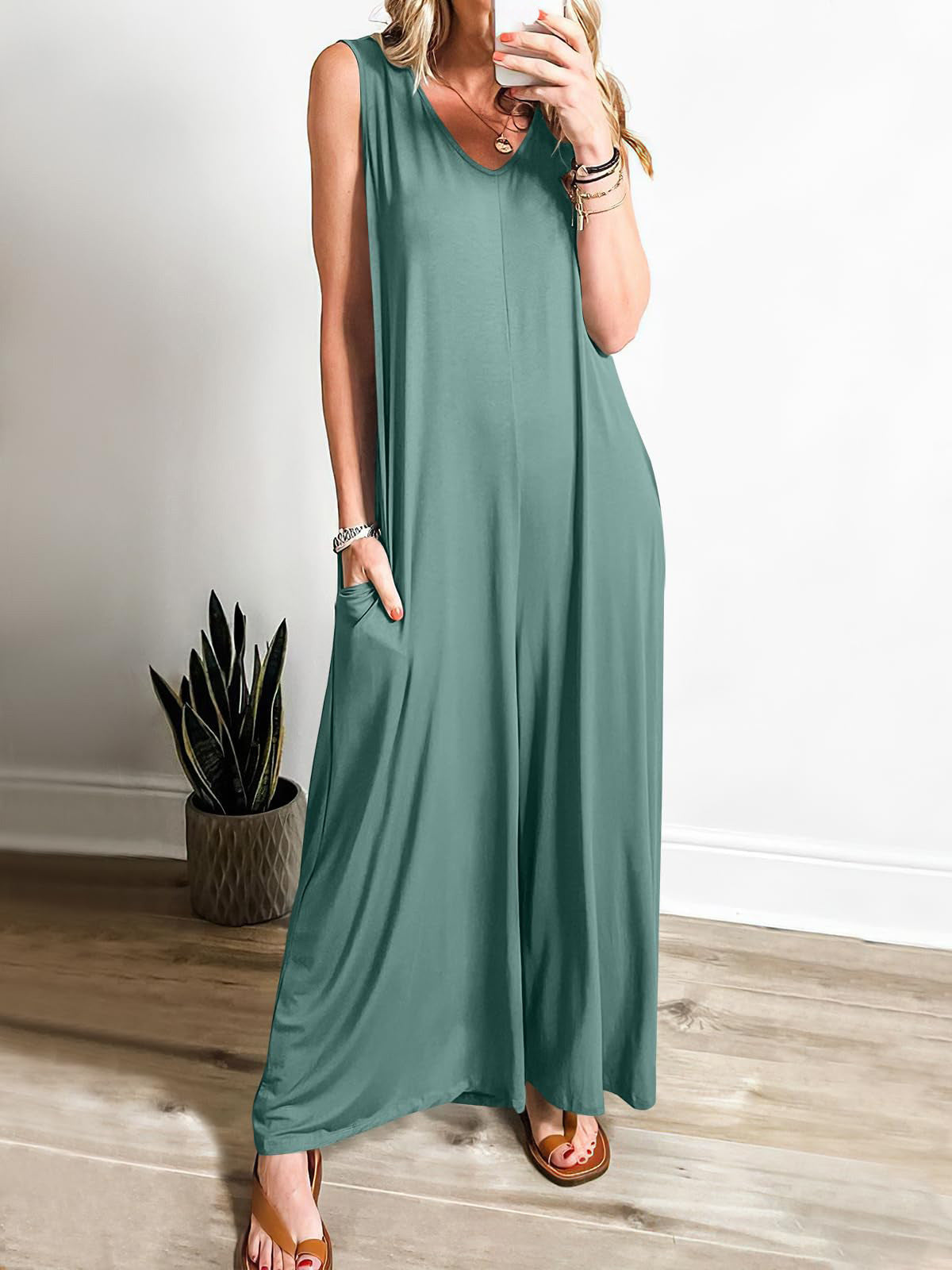 Peacock green