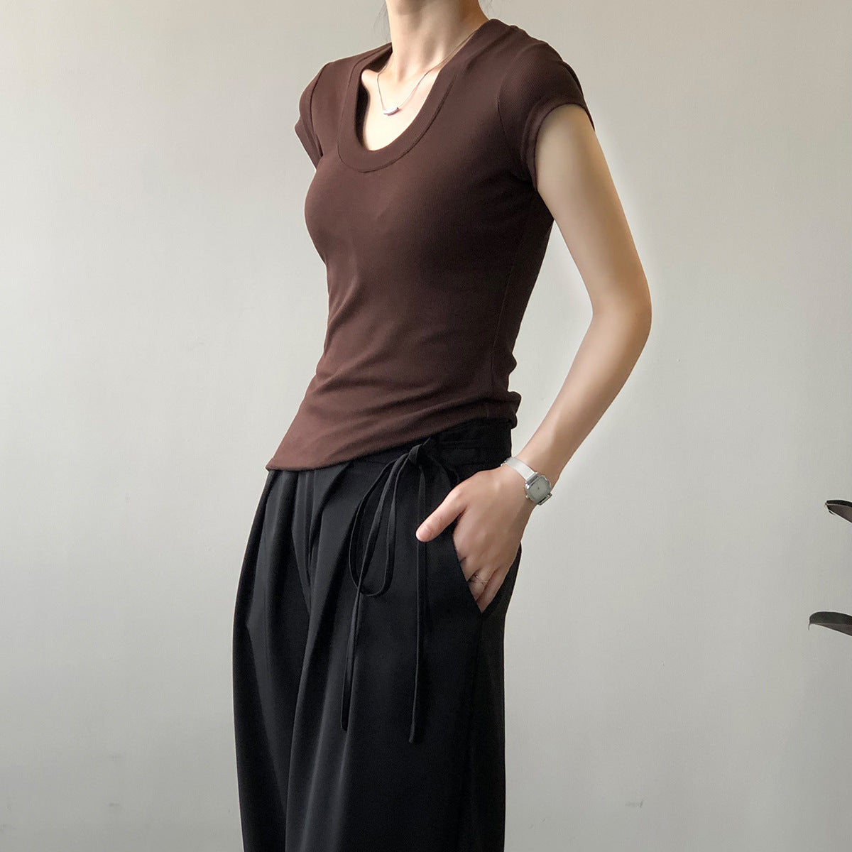 Solid Color T shirt for Women Summer Simplicity U Collar Slimming Stretch T shirt Top for Women